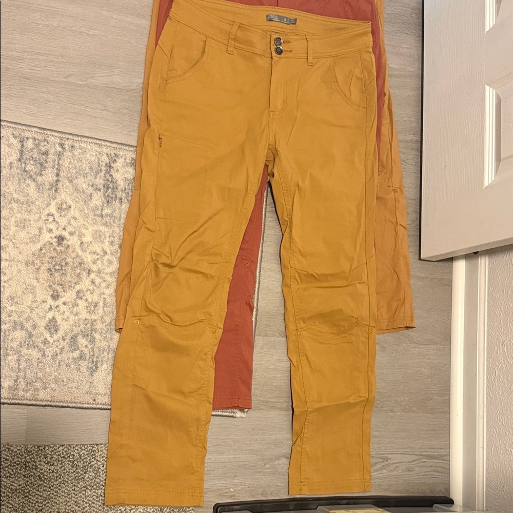 Women's Prana pants - Picture 2 of 3